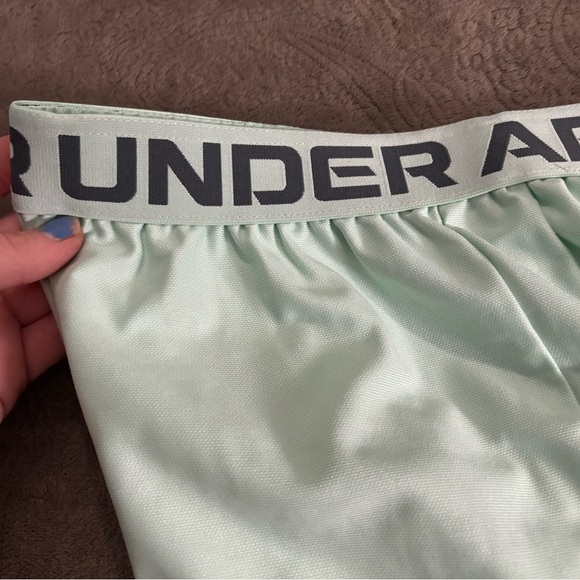 Under Armour Women's Mint and Charcoal Athletic Shorts - Picture 3 of 8